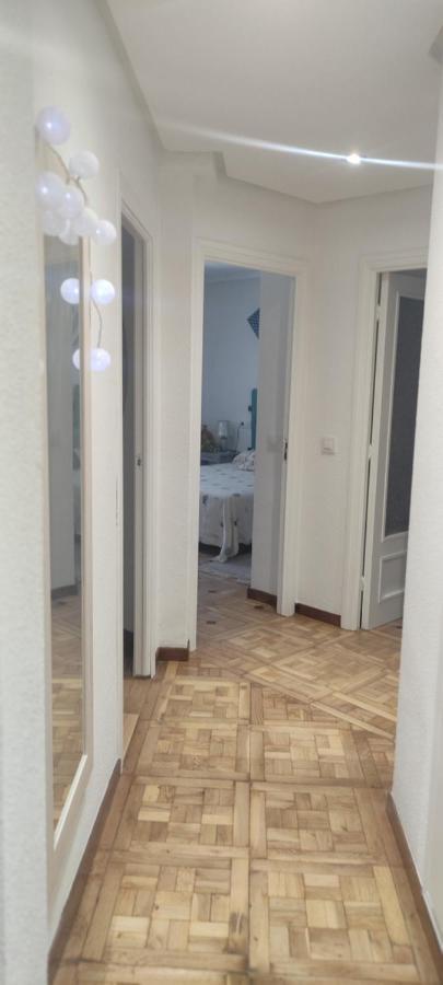 Piso En Vallecas マドリード エクステリア 写真